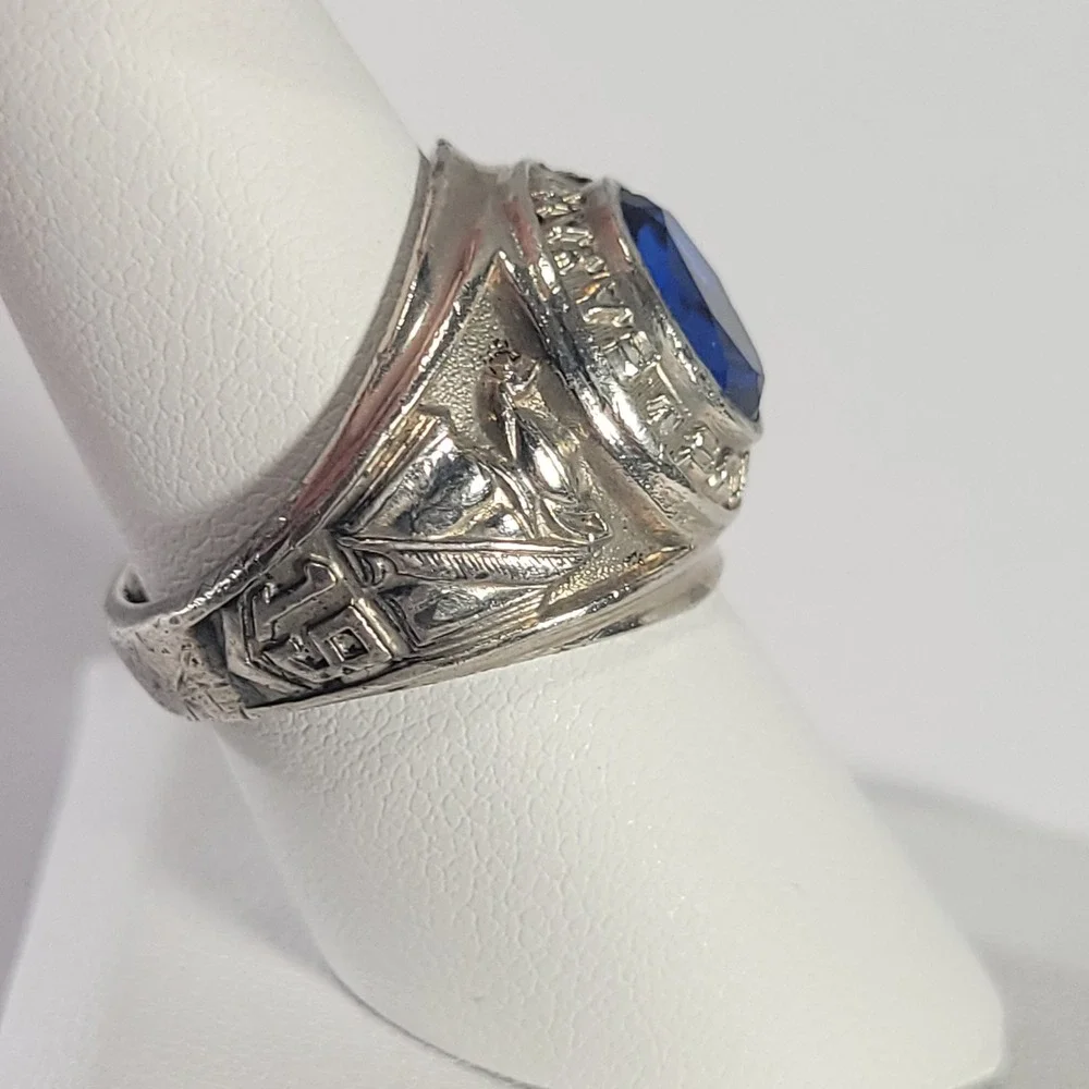 Sterling Silver Saint John School Class Ring 1968 Men Size 8 Blue Spinel 925